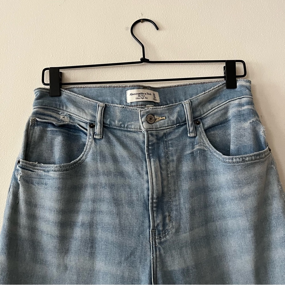Abercrombie & Fitch Curve Love Light Blue Flare Jeans - Picture 5 of 9